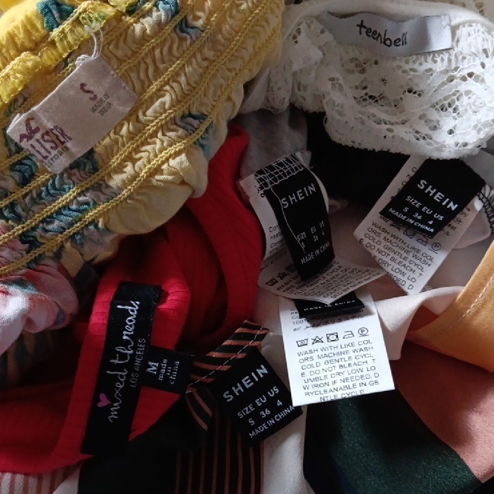 Bundle Lot Of 7 Womens Spring Summer Vacaction Tops Small - Picture 2 of 16
